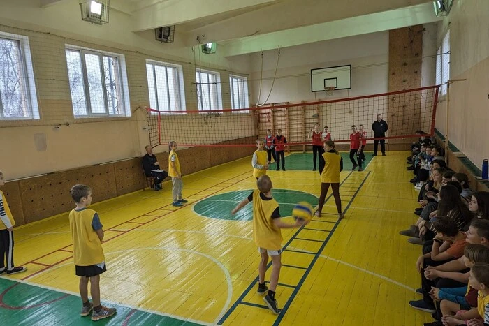 W Poltawskiej na lekcji wychowania fizycznego zmarł uczeń