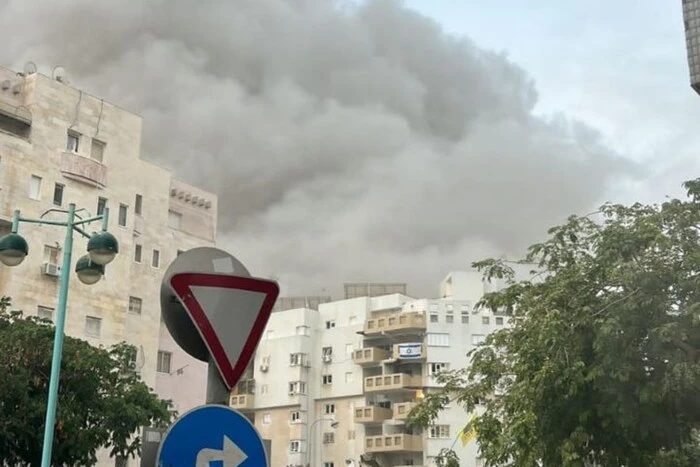 Iran przeprowadził atak rakietowy na Izrael