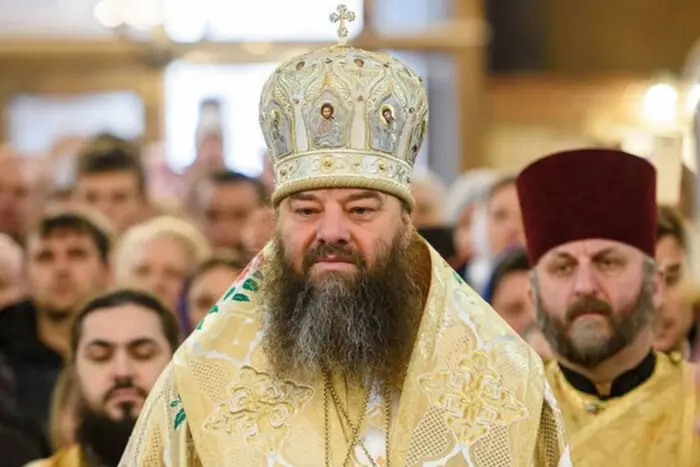 Били до крові кийком. Фотограф викрив знущання з дітей у монастирі Московської церкви на Буковині