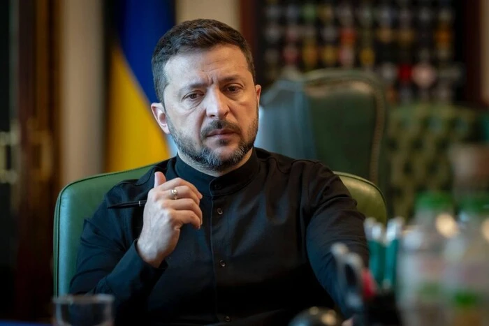 Zeleński skontaktował się z Starmerem: rozmawiali o sankcjach wobec Rosji