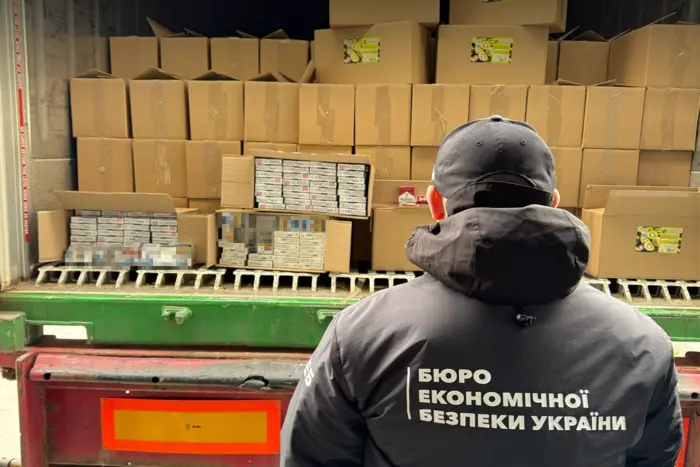 Eis mit Überraschung: Ungewöhnliches Schmuggelnetzwerk in der Region Odesa aufgedeckt
