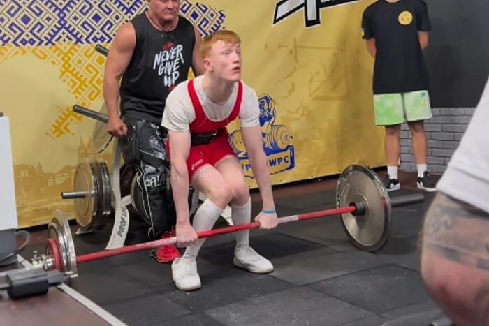 Ukrainian athlete with cerebral palsy lifted a 100-kilogram barbell (video)