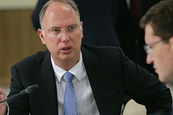 Putin's envoy talks about peace