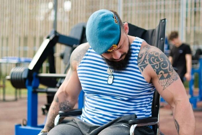 Rosyjski mistrz ekstremalnych sportów siłowych stracił nogi po udziale w wojnie przeciwko Ukrainie
