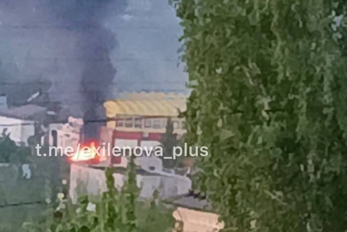 Дрони атакували важливий для військової промисловості завод в Орловській області