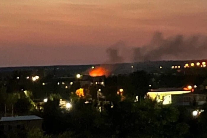 In der Wolga-Motorenfabrik in Russland kam es zu einer Explosion und einem Brand