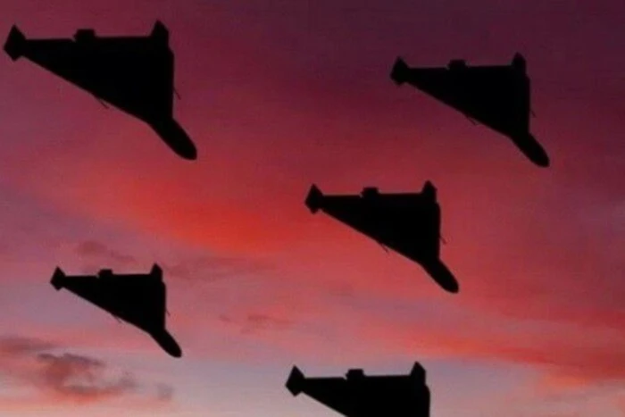 Ukraina pod atakiem dronów: w różnych regionach wstrząsnęły wybuchy
