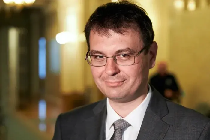 «Не хочу критикувати, але…» Гетманцев оцінив роботу нового керівництва Податкової