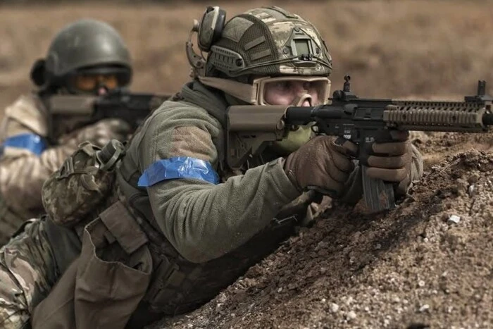 Front line and Summary of the General Staff