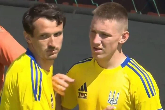 Украина с разгромной победы стартовала на чемпионате Европы по соккеру