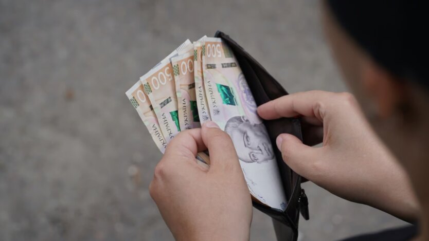 One Ukrainian pensioner with two pensions