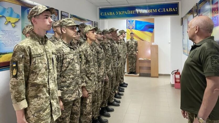 Vertrag 18-24: Ukrainern wurde mitgeteilt, welche materielle Unterstützung die Militärs erhalten