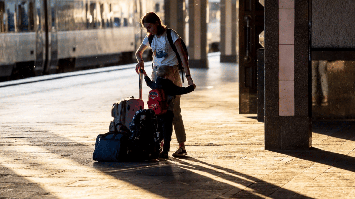 International trains of Ukrzaliznytsia delayed due to bad weather — schedule
