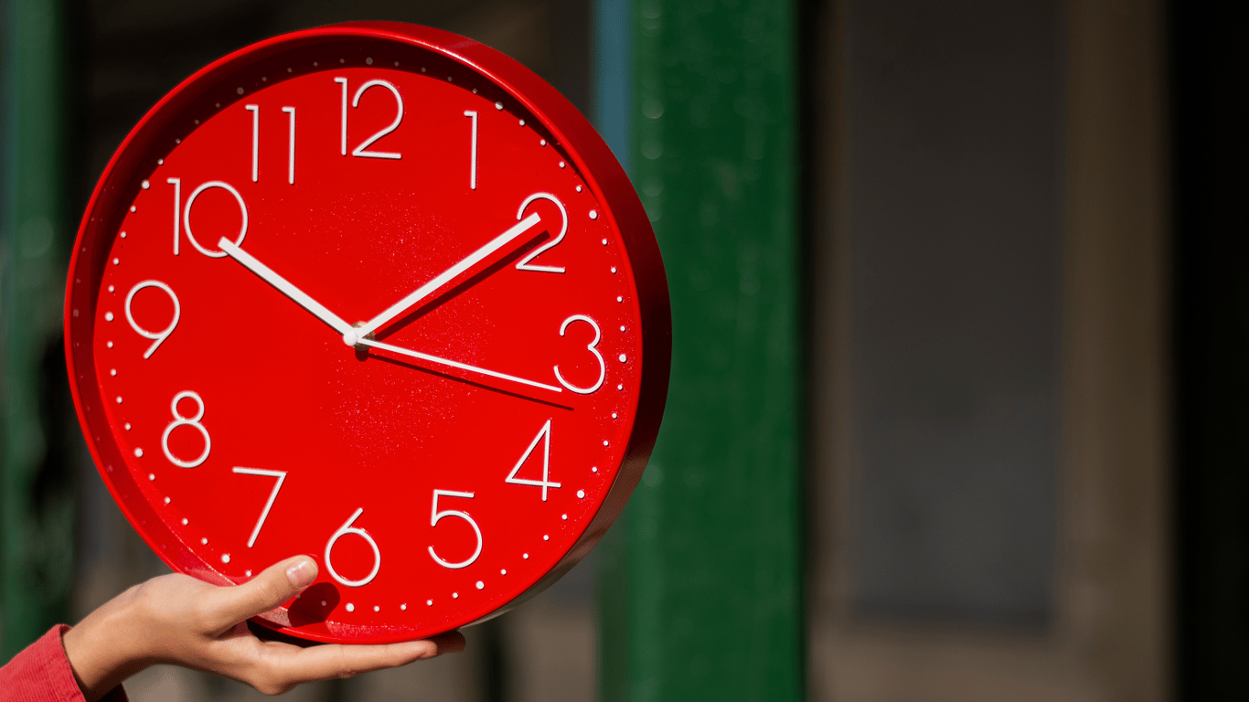 Where Not to Hang a Clock in Your Home - Attract Negative Energy