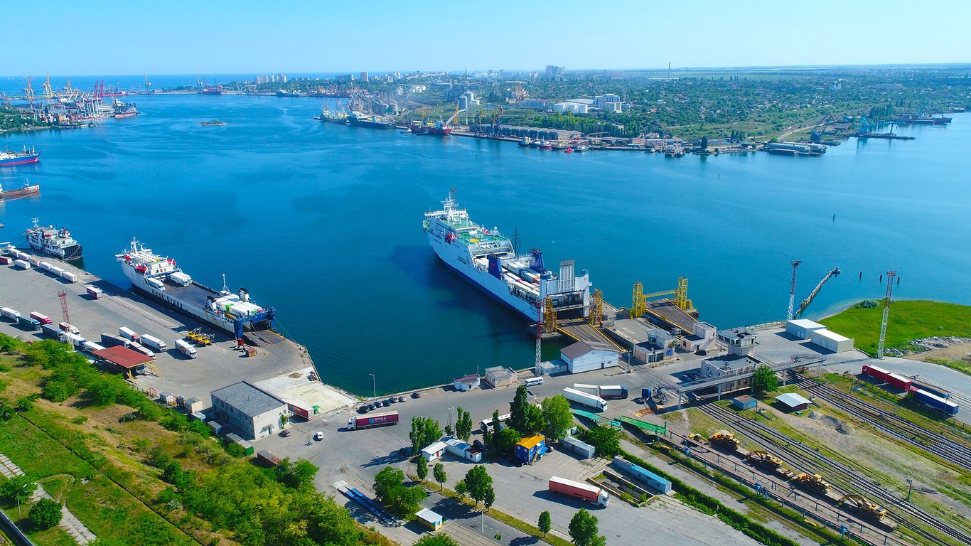 Repair of Quays in Chornomorsk Port in Odesa Region — Details