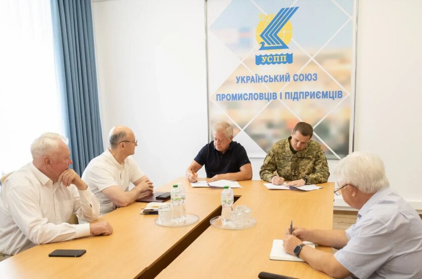 Стандарти НАТО: Міноборони обʼєднує зусилля з бізнесом для підвищення якості військової техніки