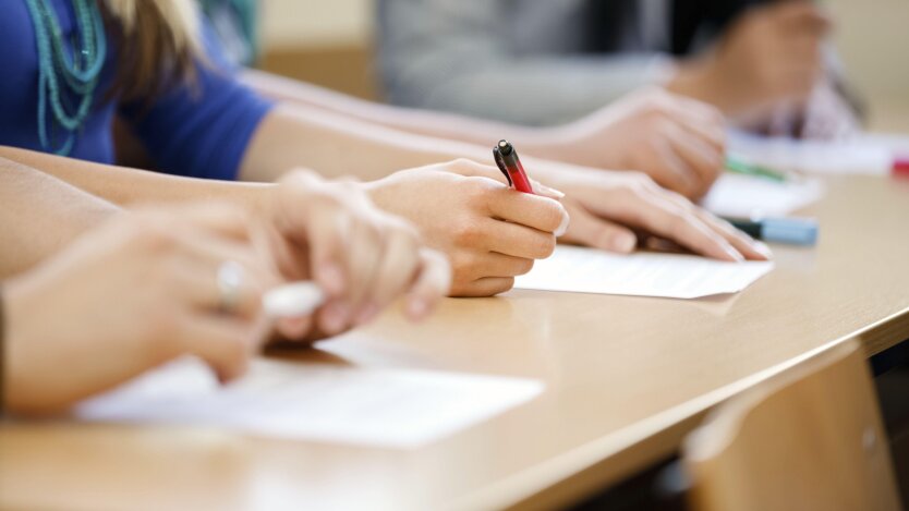 Edukacja na nowo: ukraińscy uczniowie szkół średnich mają ważny wybór